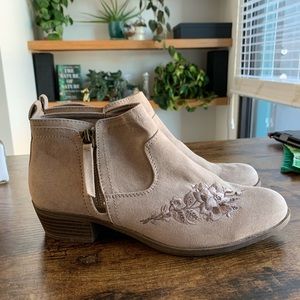 Arizona Gilmore Embroidered Zip Ankle Booties